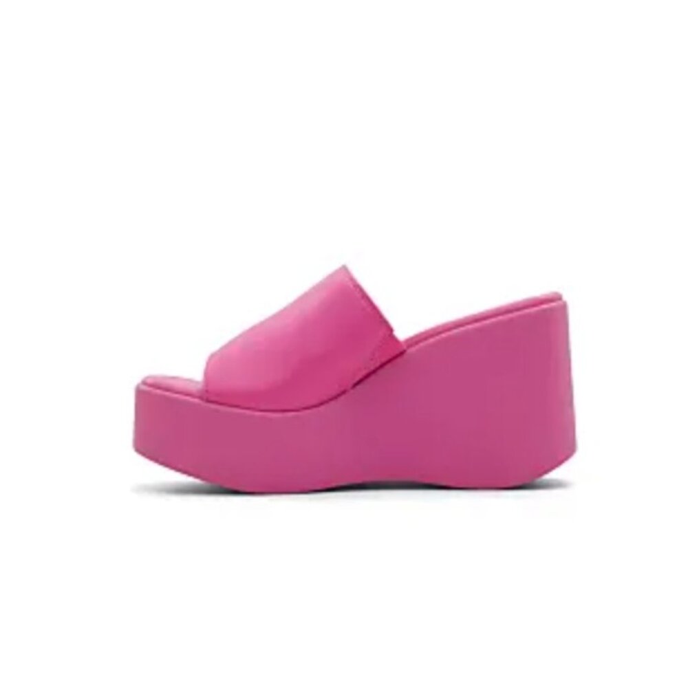 Call It Spring Women's Tropez Pink Wedge Sandal